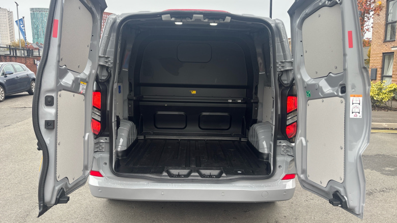 Ford Transit Custom 320 L1 Diesel Fwd 2.0 EcoBlue 136ps H1 Double Cab Van Limited Auto